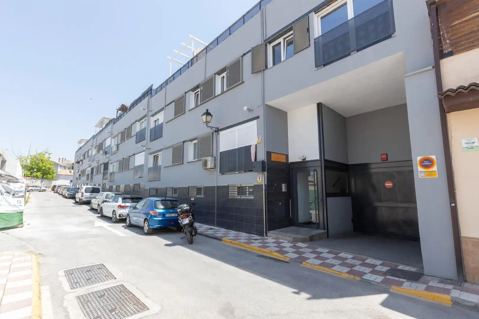 Vista exterior de Àtic en venda en Albolote amb Calefacció i Terrassa