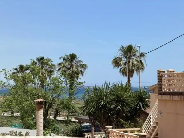 Vista exterior de Casa o chalet en venta en Pilar de la Horadada