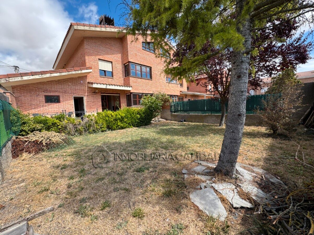 Jardí de Casa o xalet en venda en Sotragero amb Calefacció i Traster