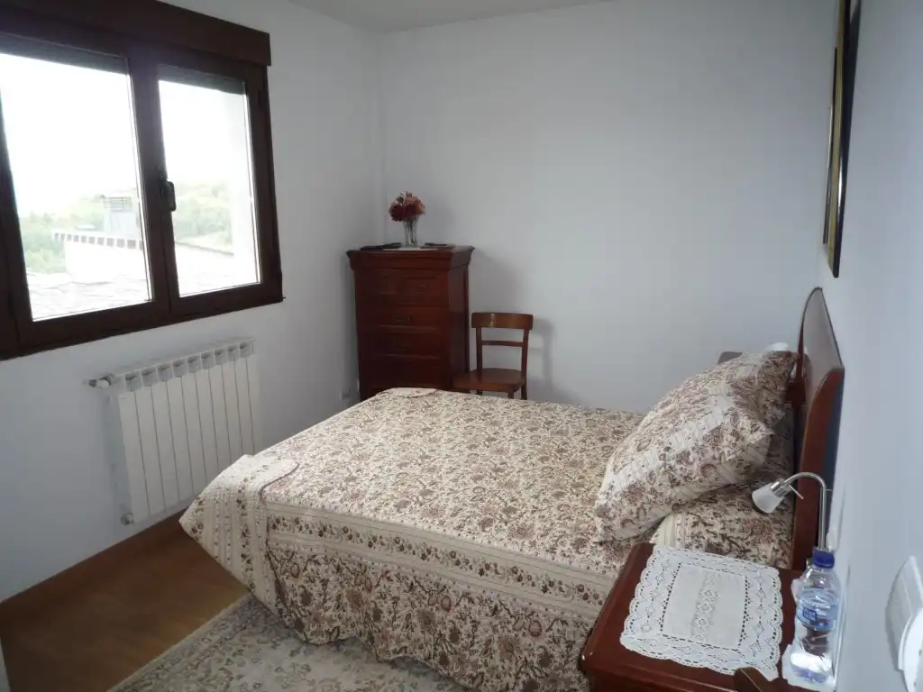 Dormitori de Casa o xalet en venda en Cacabelos