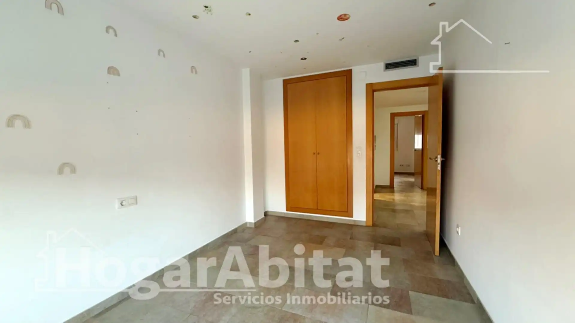 Adossat amb terrassa en venda a Calle les Germanías, imagen 18