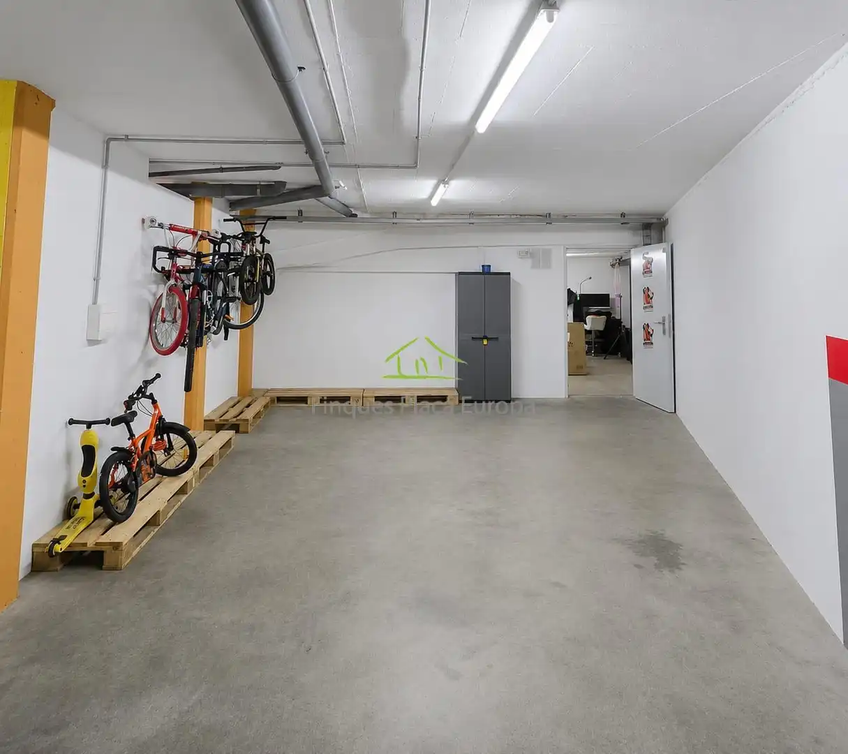 Aparcament de Apartament en venda en Santa Cristina d'Aro amb Aire condicionat, Calefacció i Terrassa