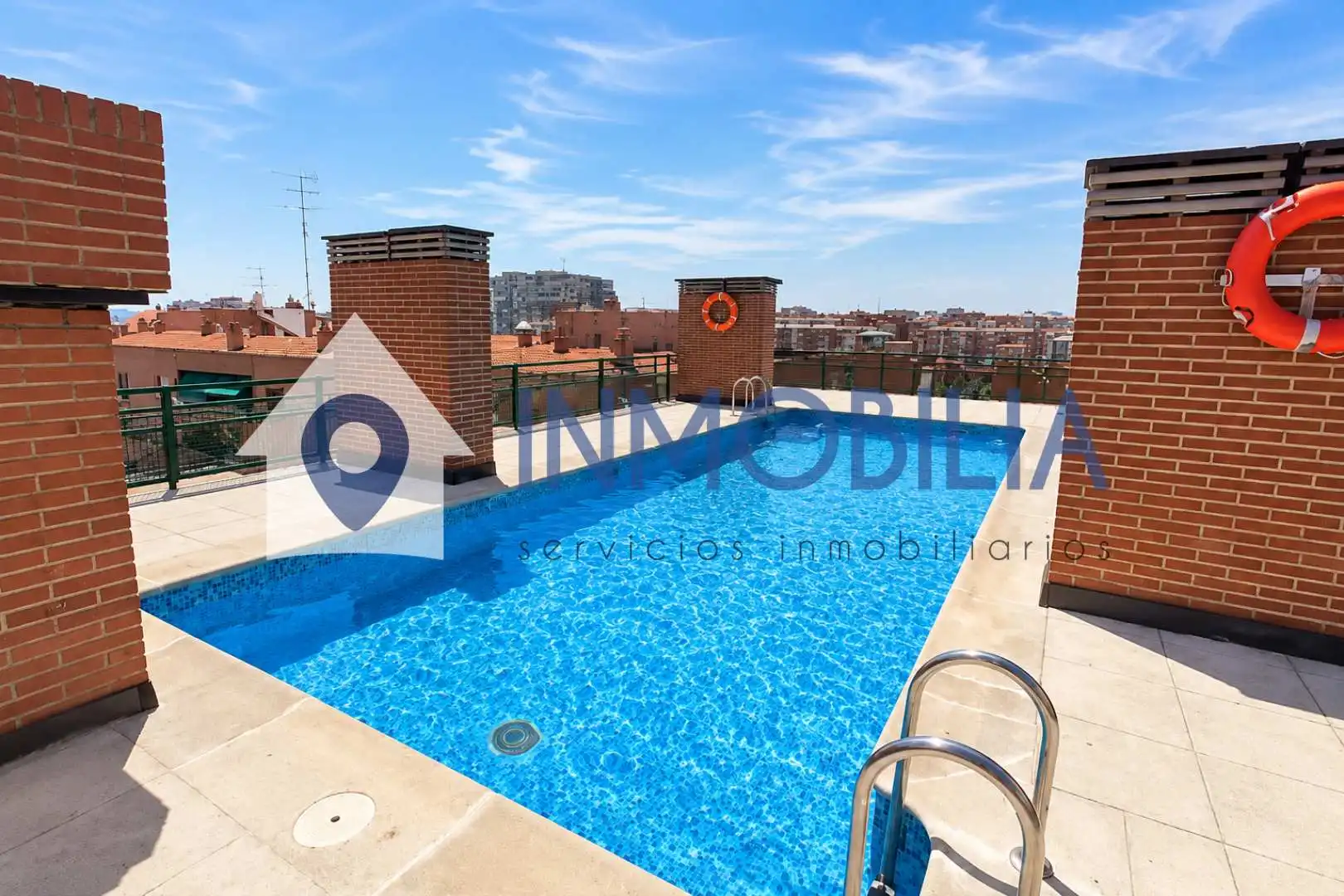 Piscina de Piso en venta en Madrid con Aire acondicionado, Calefacción y Piscina