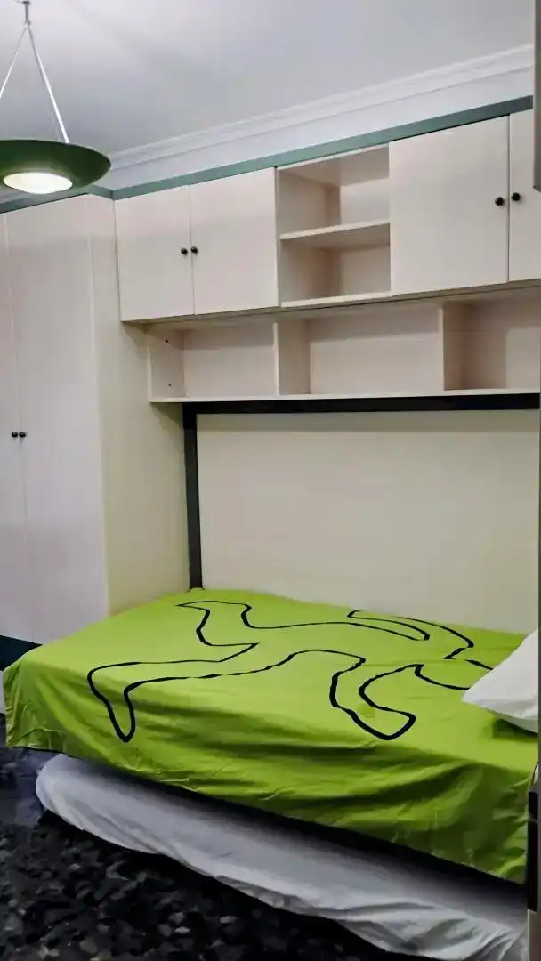 Bedroom of Flat for share in El Pilar