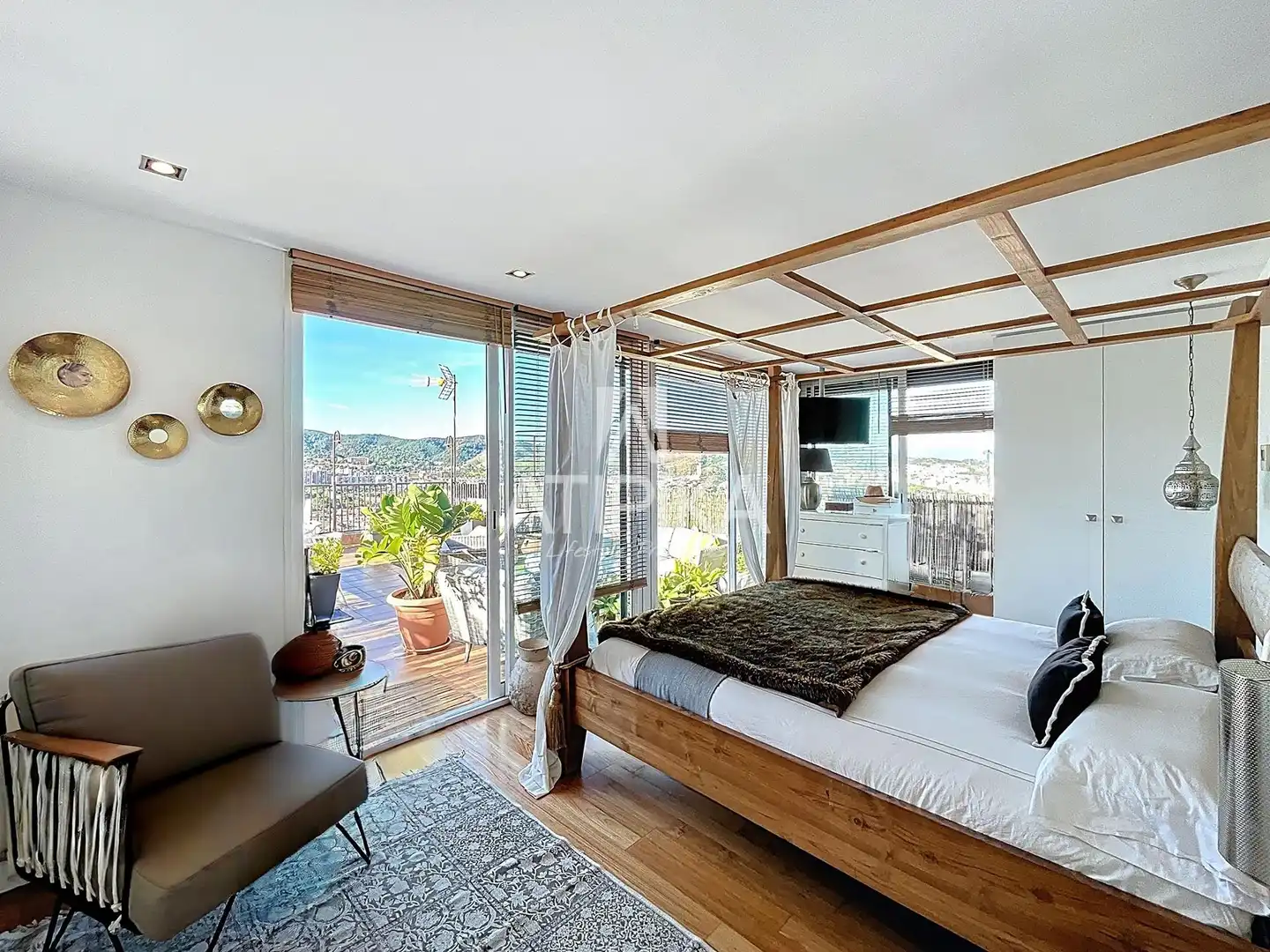 Schlafzimmer von Maisonette zum Verkauf in Barcelona mit Klimaanlage, Heizung und Terrasse