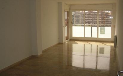 Flat for sale in  Tarragona Capital  with Air Conditioner and Balcony