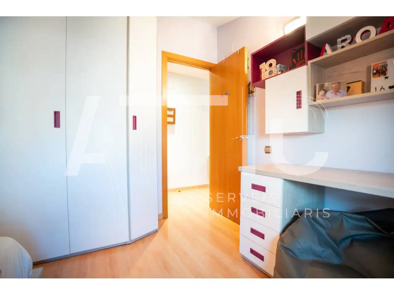 Schlafzimmer von Dachboden zum Verkauf in Sant Quirze del Vallès mit Klimaanlage, Heizung und Parkett