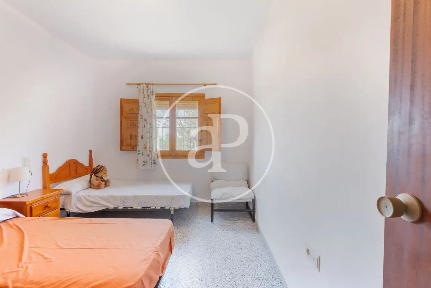 Bedroom of Houses for sale in Chiva  with Air Conditioner, Heating and Private garden