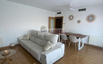 Living room of Flat for sale in Tordera  with Heating, Parquet flooring and Oven