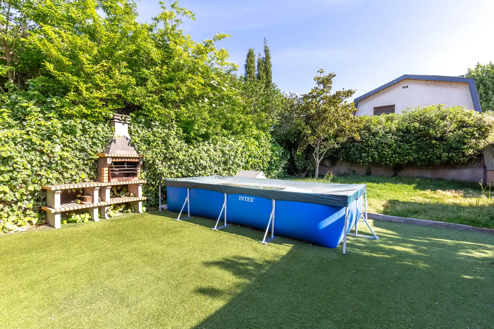 Swimming pool of Houses for sale in Sant Cugat del Vallès  with Air Conditioner, Heating and Terrace