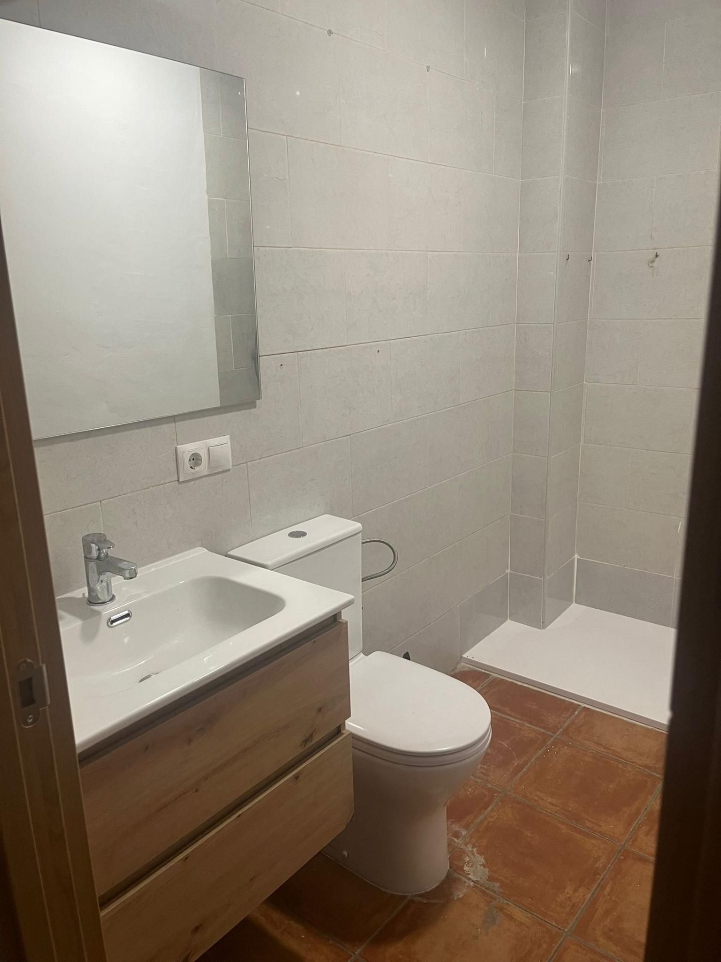 Bathroom of Duplex for sale in  Sevilla Capital
