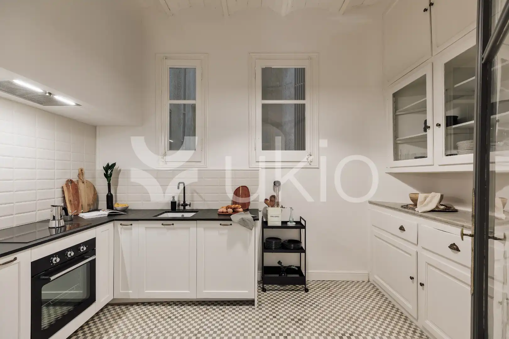 Cocina de Apartamento de alquiler en Barcelona con Aire acondicionado, Calefacción y Amueblado
