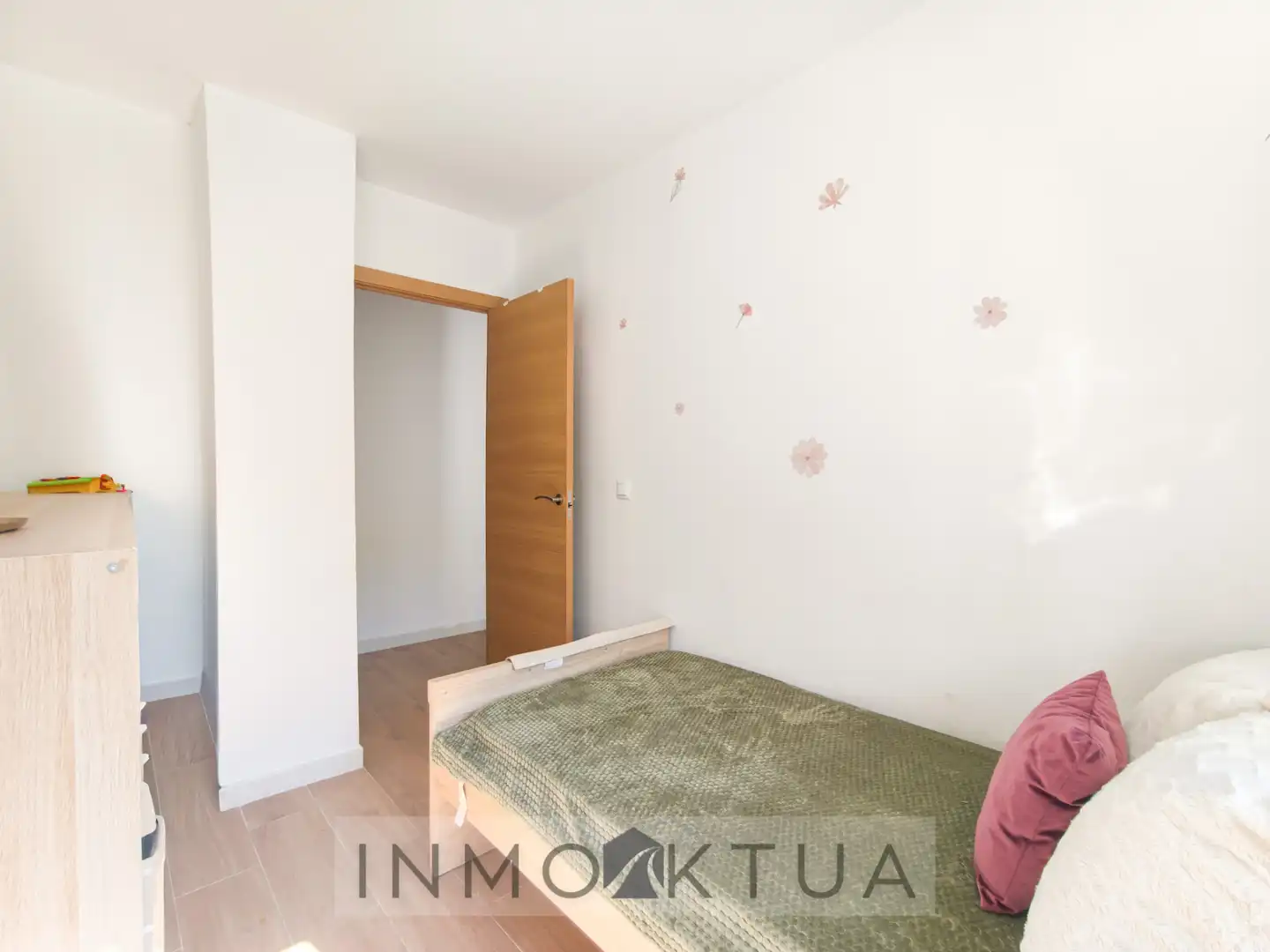 Habitación de Piso en venta en El Retiro - Parque Atlántico - Ronda este
