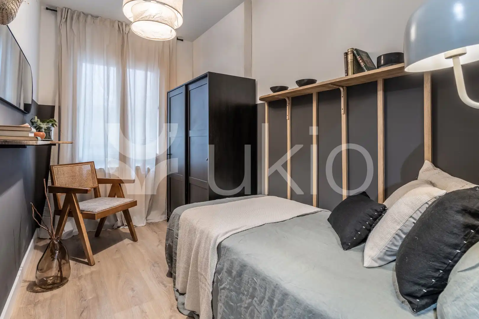 Habitación de Apartamento de alquiler en Madrid con Aire acondicionado, Calefacción y Amueblado