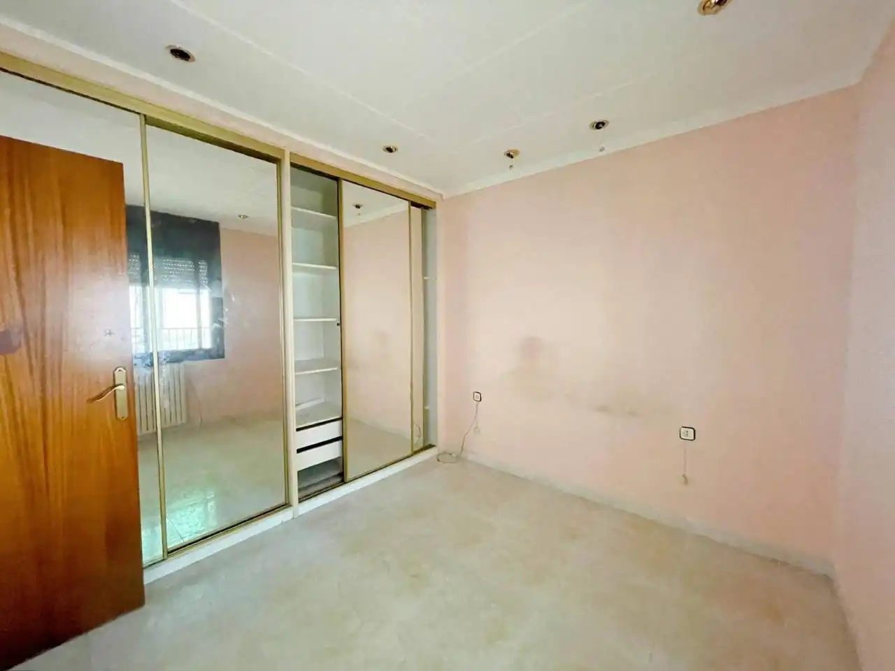 Schlafzimmer von Wohnung zum Verkauf in Cerdanyola del Vallès mit Heizung und Balkon