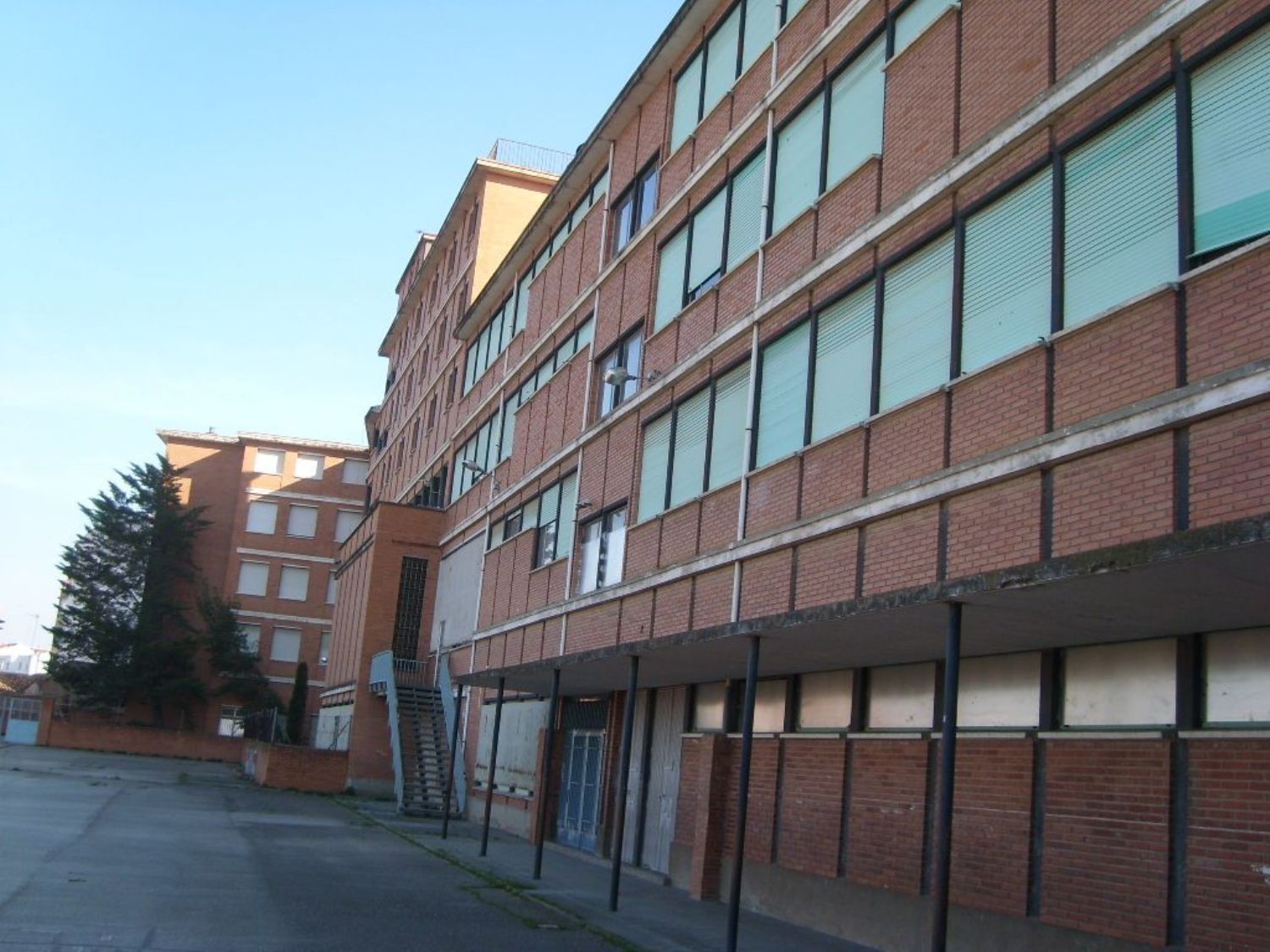 Exterior view of Study for sale in  Zaragoza Capital