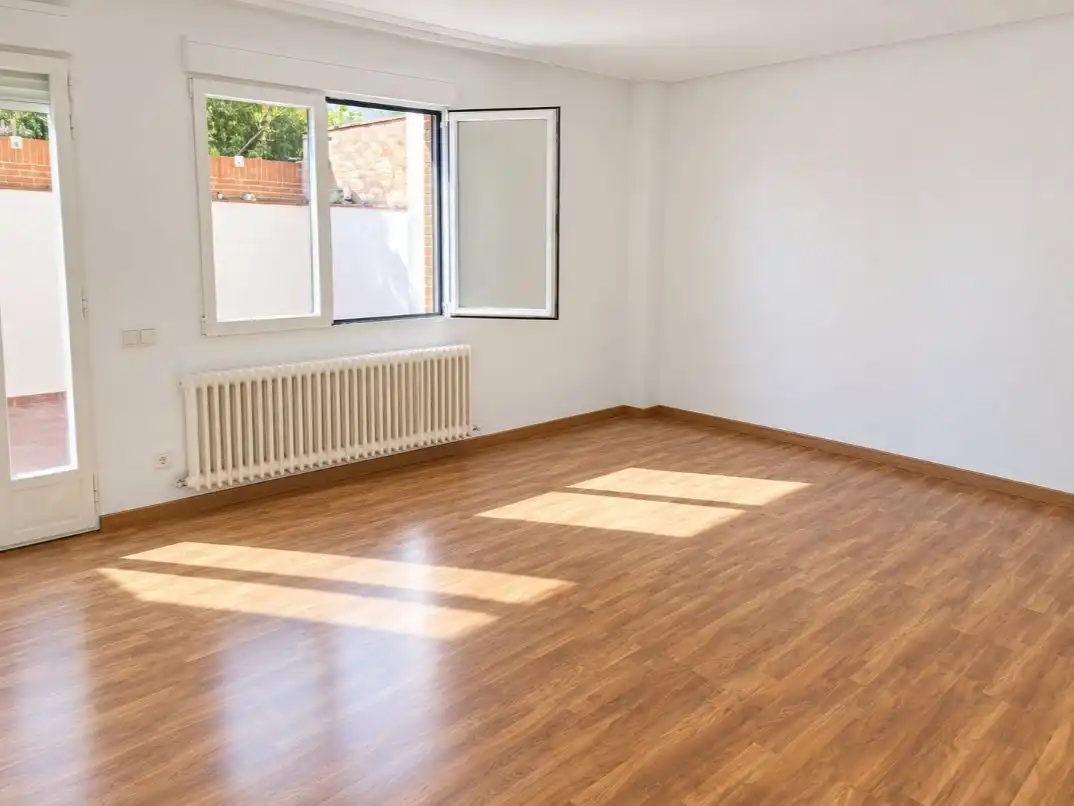 Sala de estar de Casa adosada en venta en Ensanche