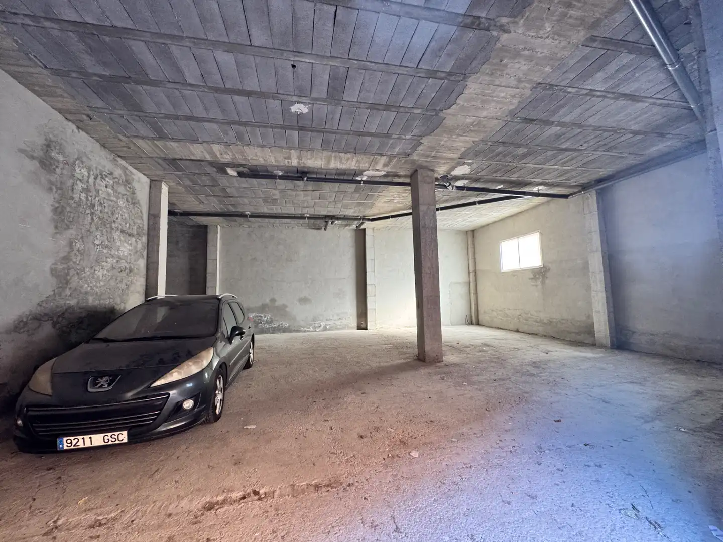 Local comercial en venta en Calle Jose Hierro