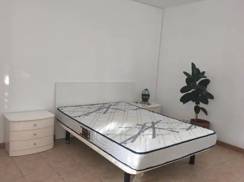 Houses for rent in Viñuela, Málaga