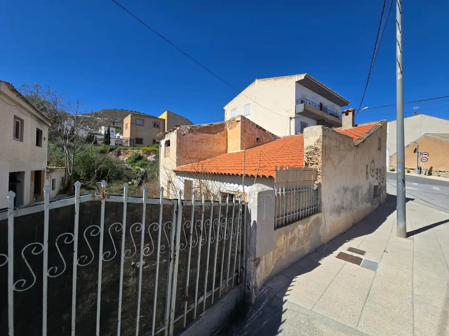 Vista exterior de Casa o xalet en venda en Baza