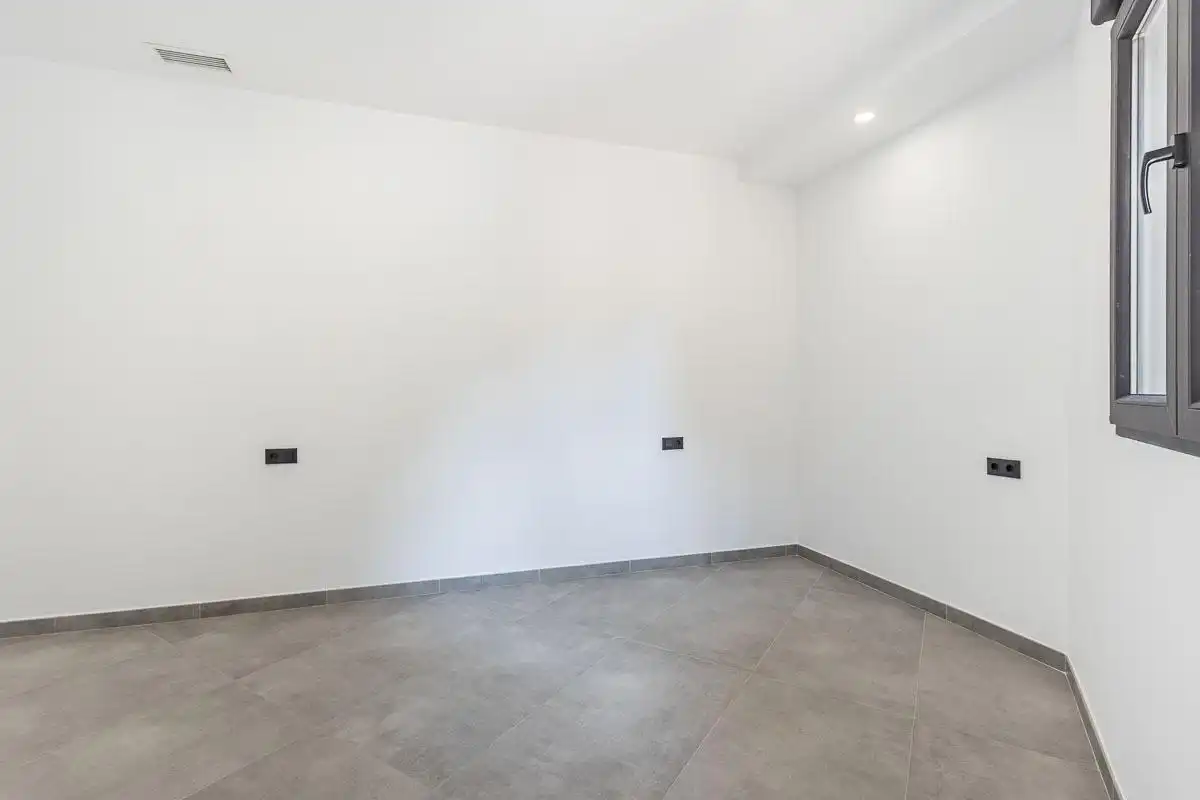 Ground floor with pool for sale in Calle PDTA RAFAEL GAGO PALOMO 9, imagen 13