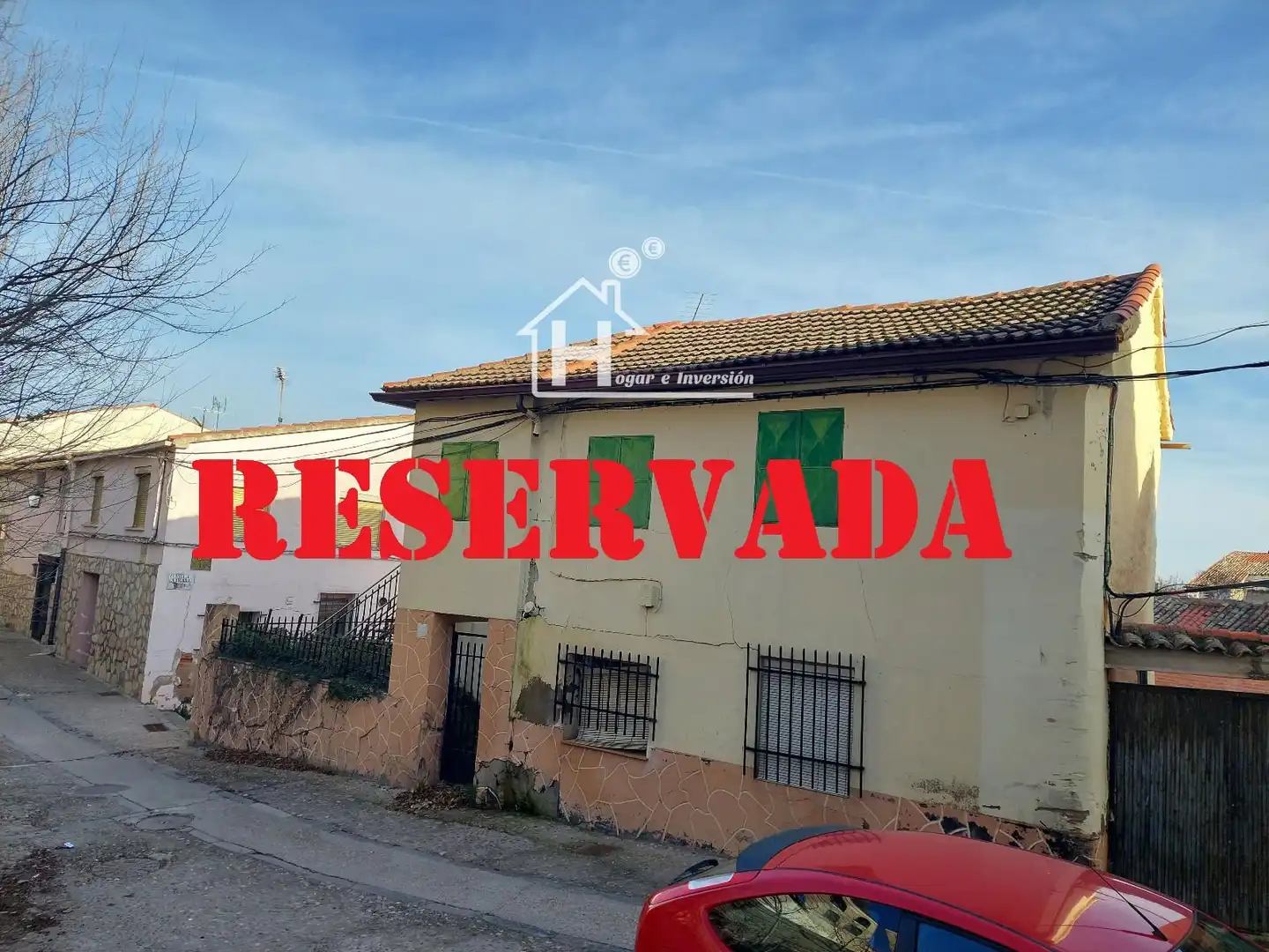 Houses for sale in Cogolludo  with Private garden