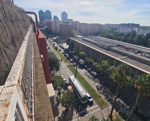 Vista exterior de Àtic de lloguer en  Barcelona Capital amb Terrassa