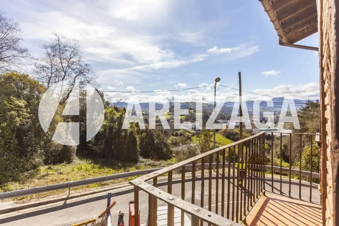 Exterior view of Houses for sale in Donostia - San Sebastián   with Heating, Private garden and Storage room
