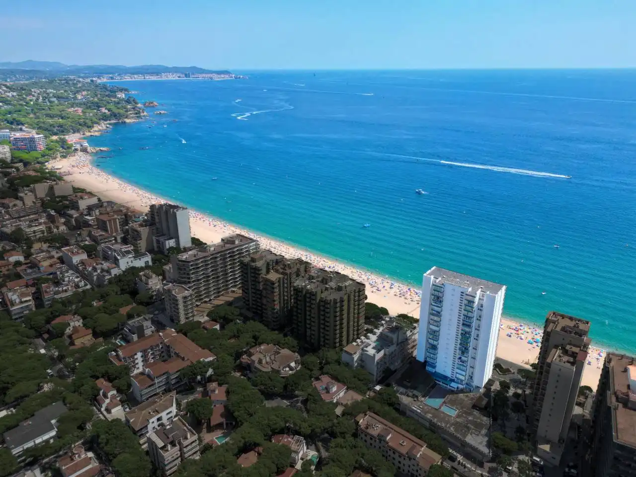 Außenansicht von Wohnungen zum Verkauf in Castell d'Aro, Platja d'Aro i s'Agaró mit Terrasse, Balkon und Alarm