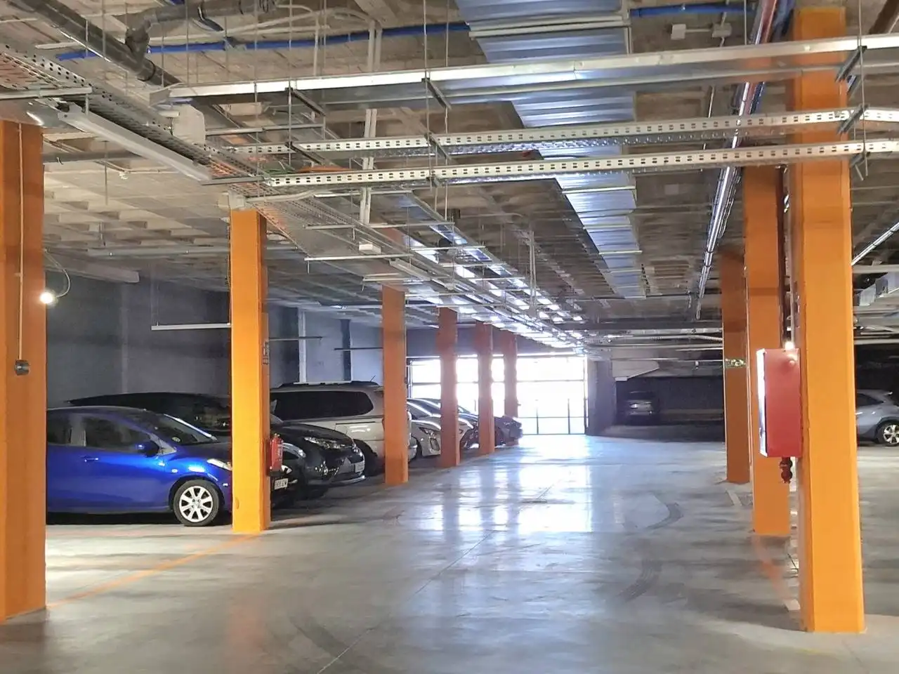 Parking of Flat for rent in Madrid  with Air Conditioner, Heating and Terrace