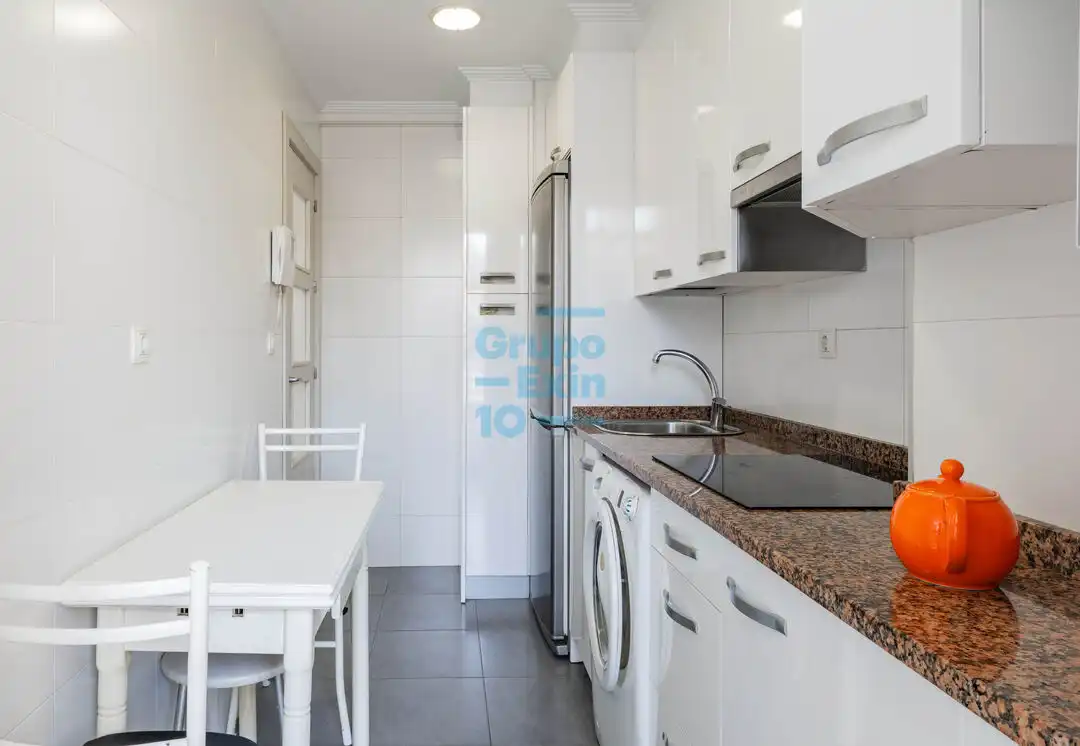 Cocina de Apartamento en venta en Donostia - San Sebastián  con Calefacción, Terraza y Balcón