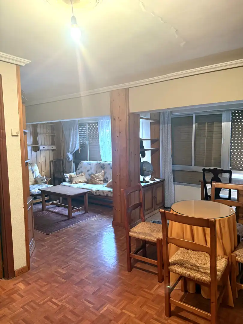 Sala de estar de Piso en venta en Aguilar de Campoo con Jardín privado, Parquet y Trastero
