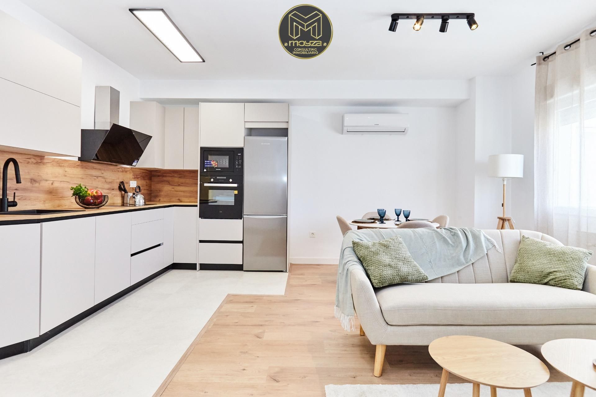 Kitchen of Flat for sale in  Jaén Capital  with Air Conditioner