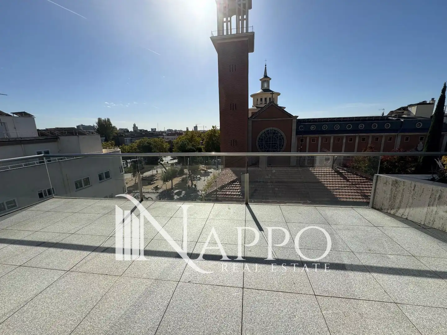 Vista exterior de Àtic de lloguer en Madrid amb Aire condicionat, Calefacció i Terrassa