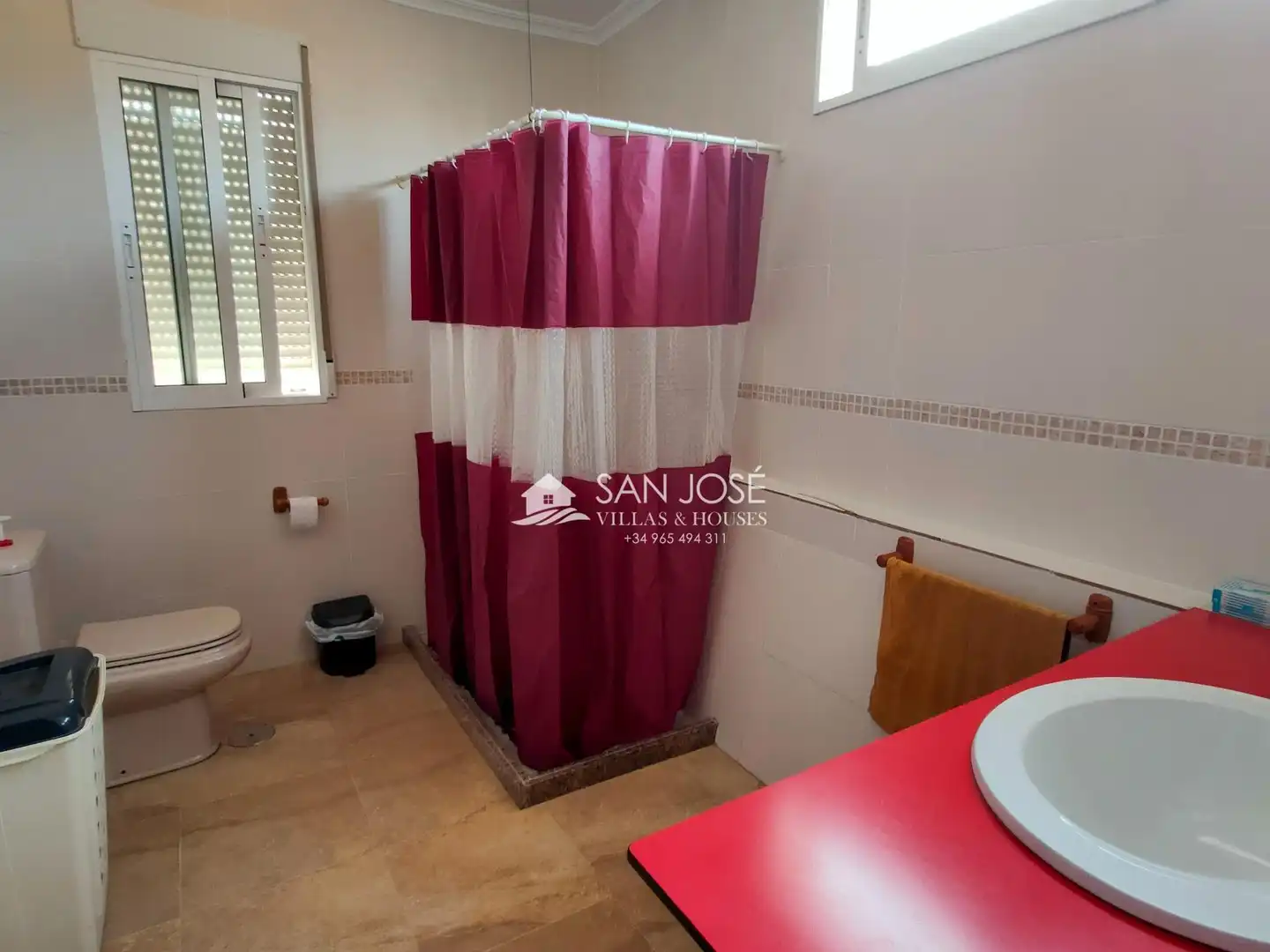 Bany de Casa o xalet en venda en La Romana amb Aire condicionat, Calefacció i Jardí privat