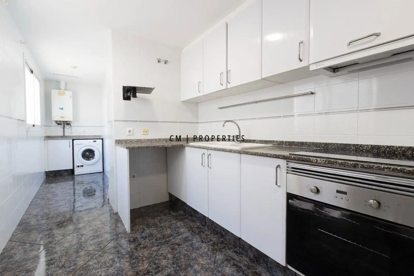 Küche von Maisonette zur Miete in Sagunto / Sagunt mit Klimaanlage, Heizung und Möbliert