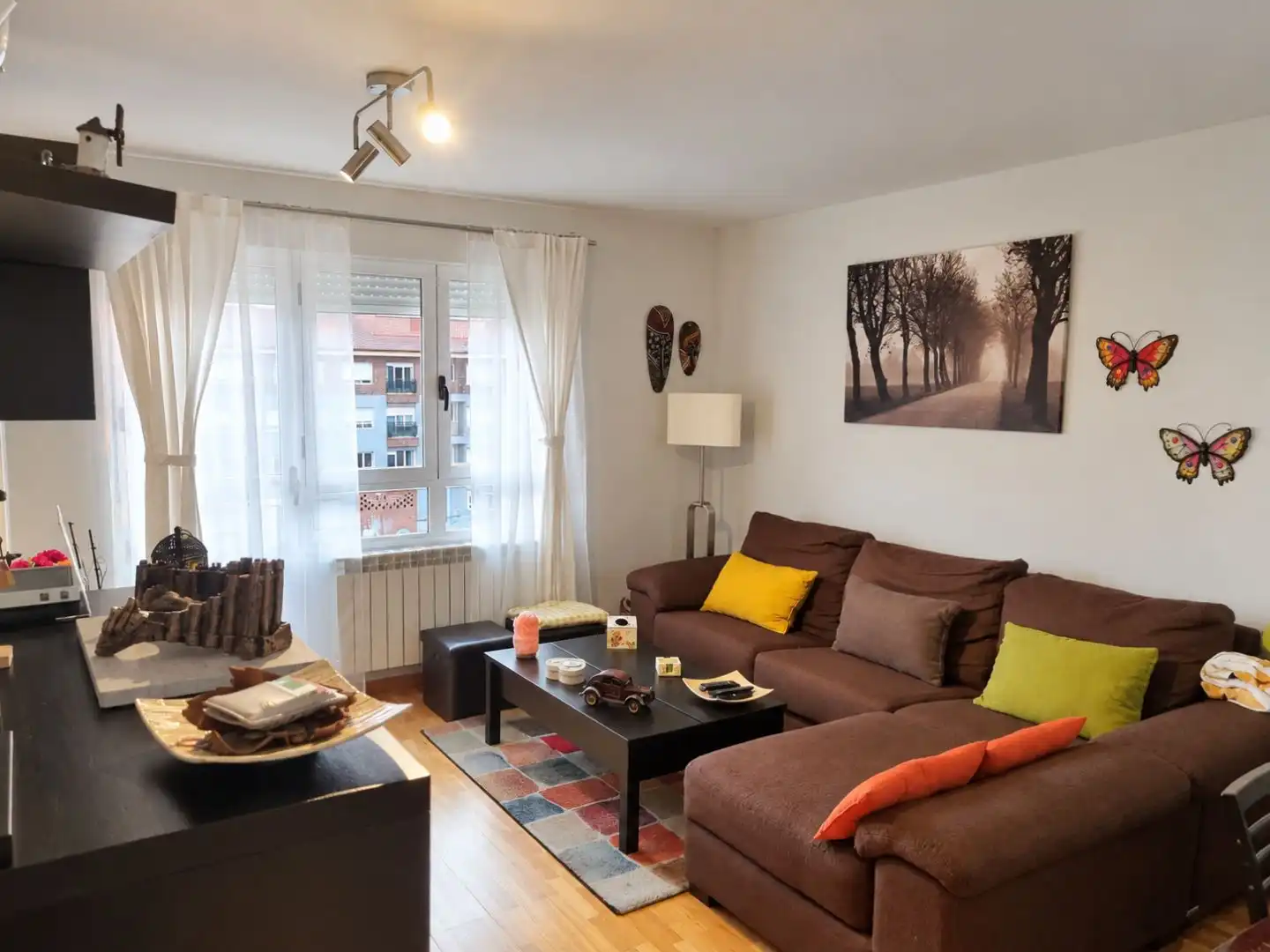 Sala d'estar de Pis de lloguer en Villaquilambre amb Terrassa i Balcó