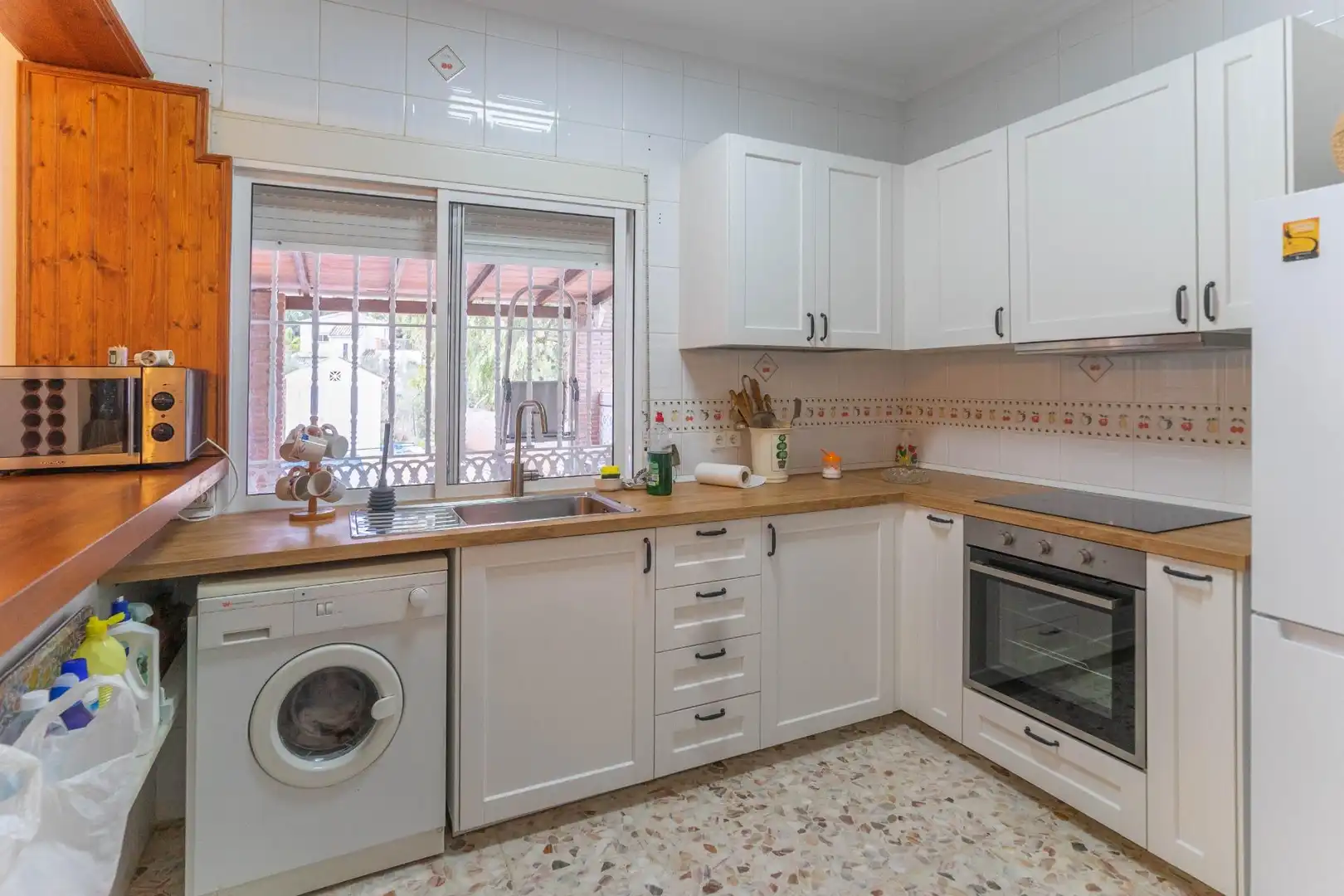 Cocina de Casa o chalet de alquiler en Alhaurín El Grande con Jardín privado, Terraza y Amueblado