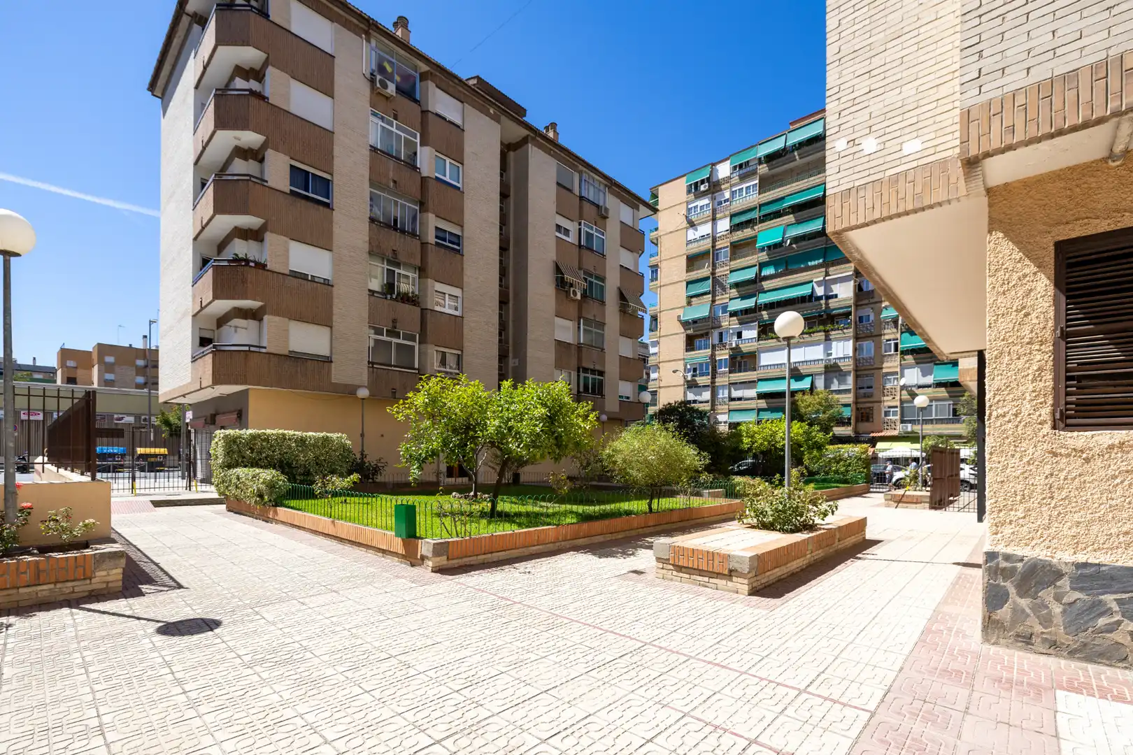 Piso de alquiler en Avenida de Italia, 3, Barrio de Zaidín