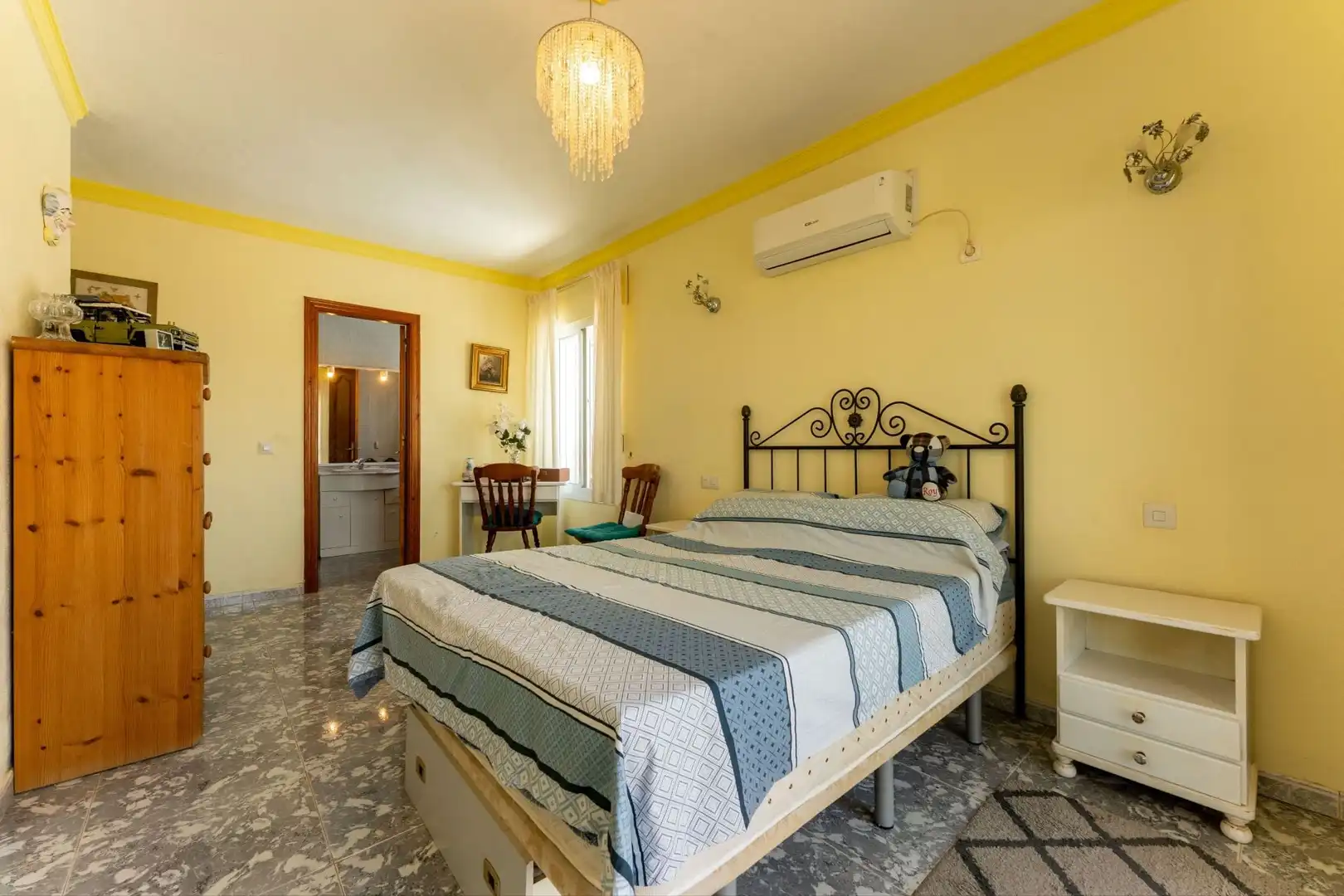 Casa rústica amb piscina en venda a Guaro, imagen 18