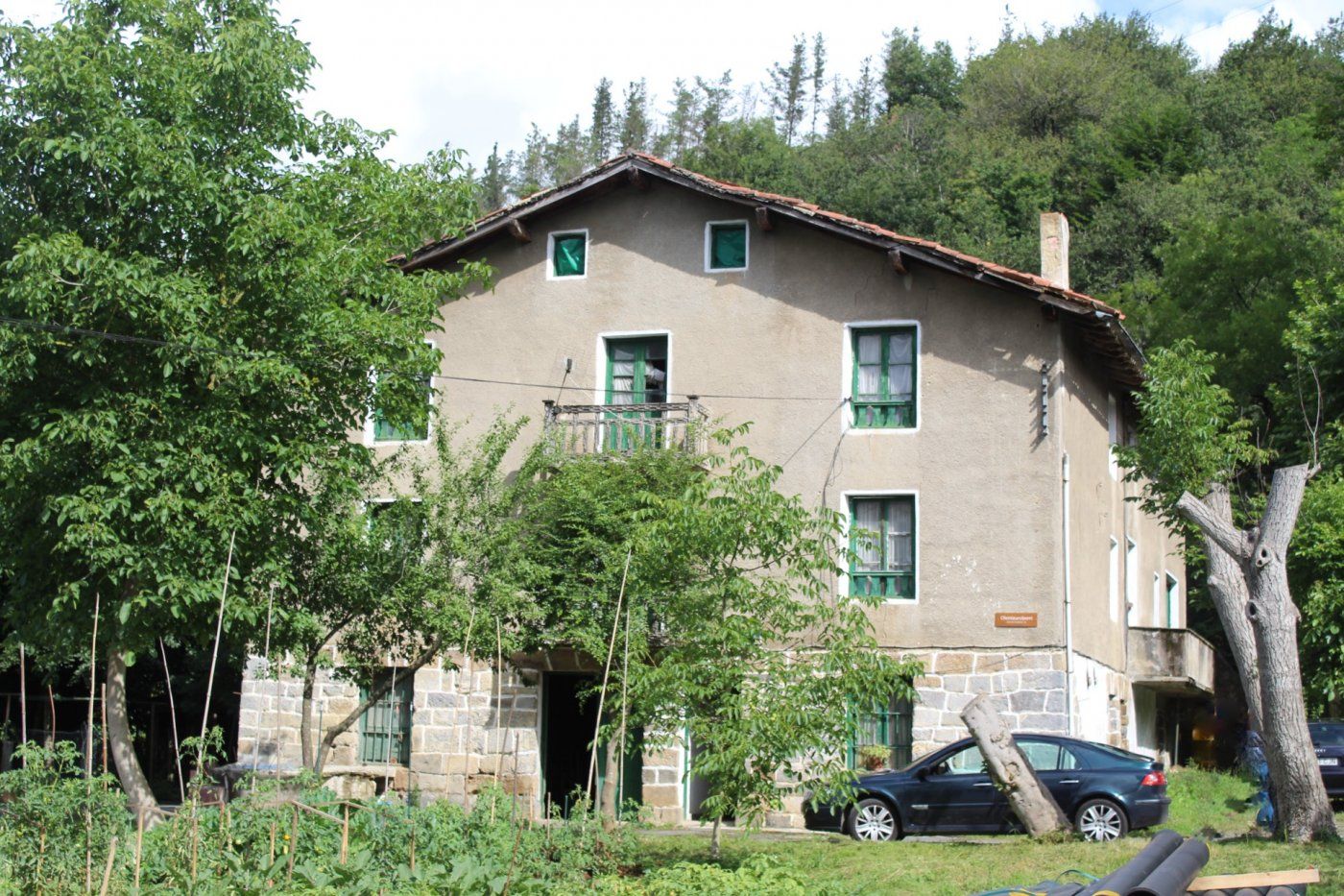Vista exterior de Finca rústica en venda en Zizurkil amb Calefacció, Jardí privat i Terrassa