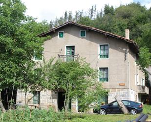 Vista exterior de Finca rústica en venda en Zizurkil amb Calefacció, Jardí privat i Terrassa