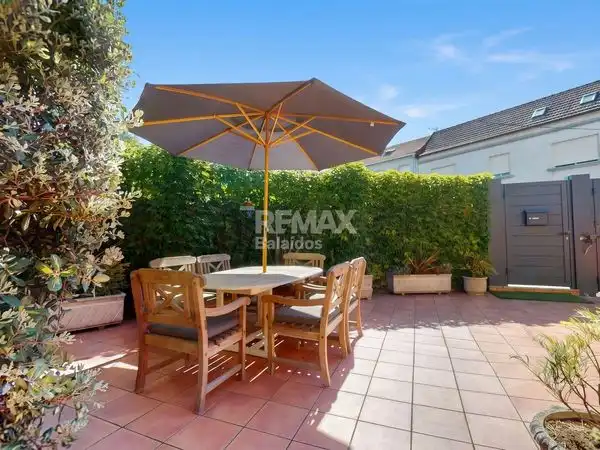 Terraza de Casa adosada en venta en Vigo  con Calefacción, Jardín privado y Terraza