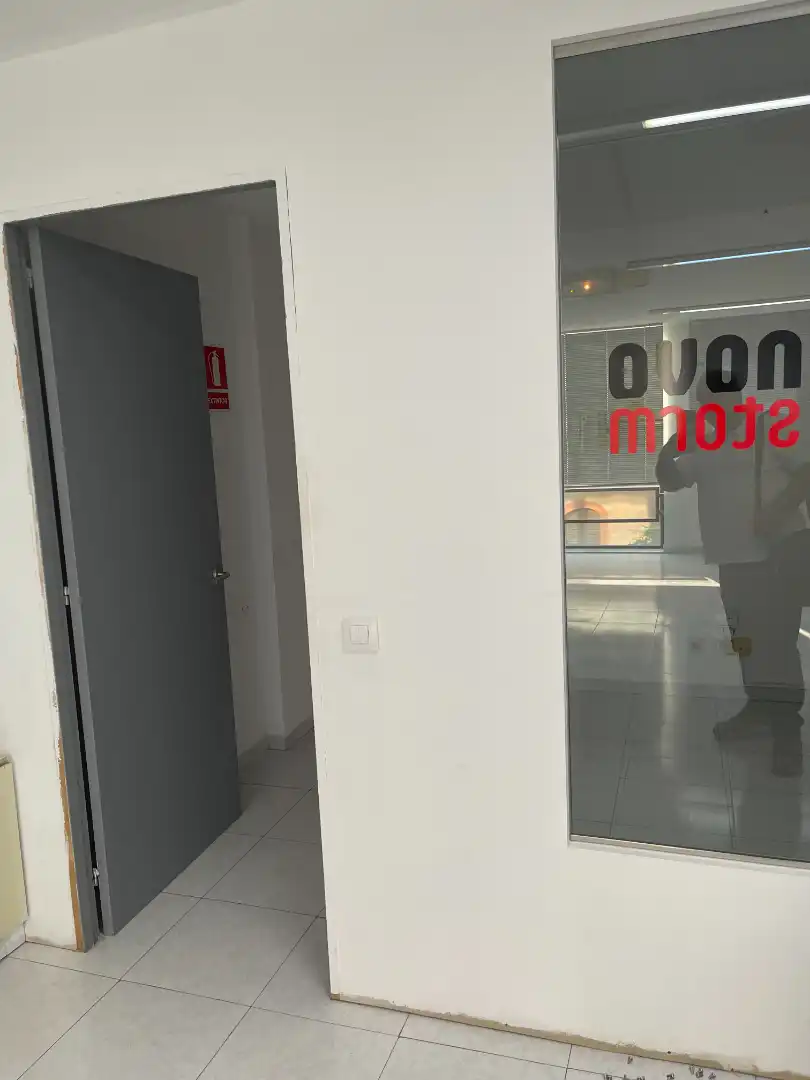 Business premises to rent in Carrer Bisbe Lorenzana, imagen 7