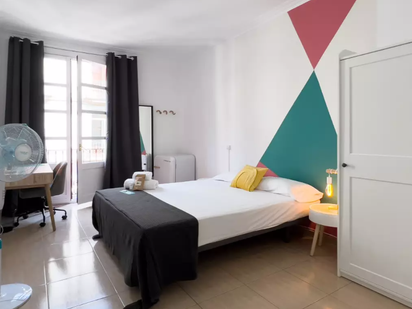 Bedroom of Flat to share in  Barcelona Capital  with Furnished, Washing machine and Microwave