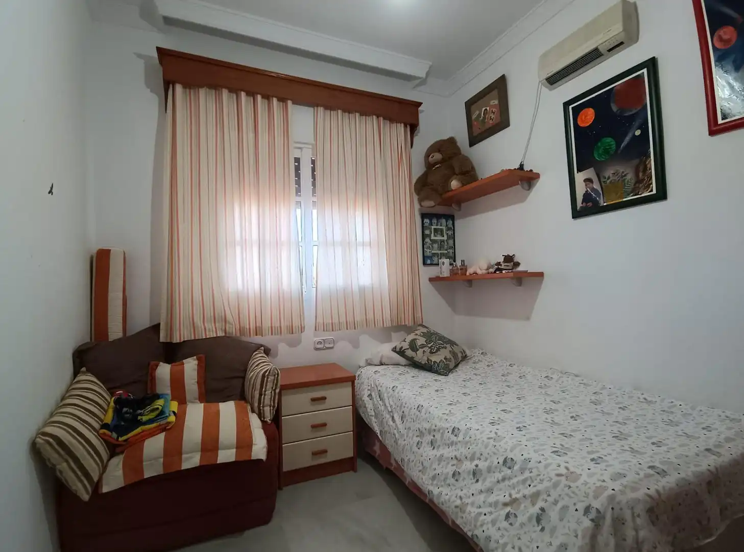Habitación de Casa o chalet en venta en Chiclana de la Frontera con Jardín privado