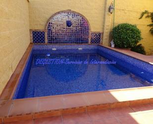 Swimming pool of House or chalet for sale in Linares  with Air Conditioner, Heating and Private garden