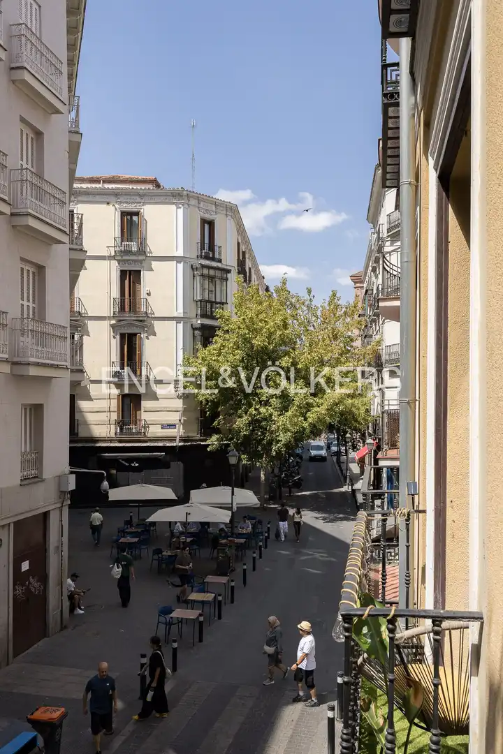 Vista exterior de Piso de alquiler en Madrid con Aire acondicionado, Calefacción y Amueblado