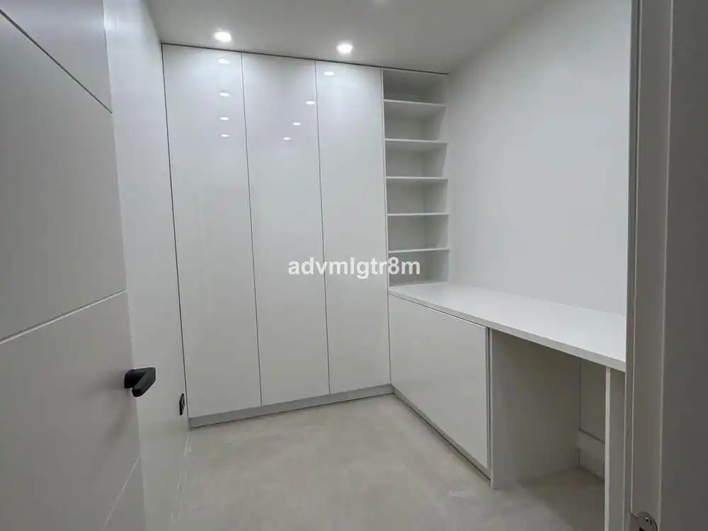 Dormitori de Casa o xalet en venda en Marbella amb Aire condicionat, Jardí privat i Terrassa