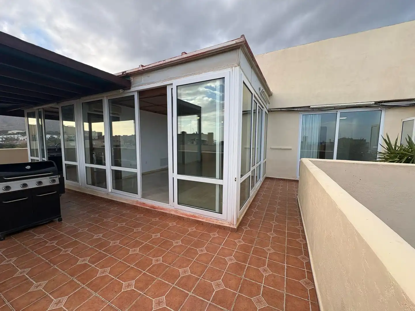 Terraza de Ático de alquiler en Torremolinos con Aire acondicionado, Calefacción y Jardín privado